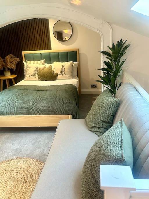 Cosy Stylish Studio Apartment Trowbridge Buitenkant foto
